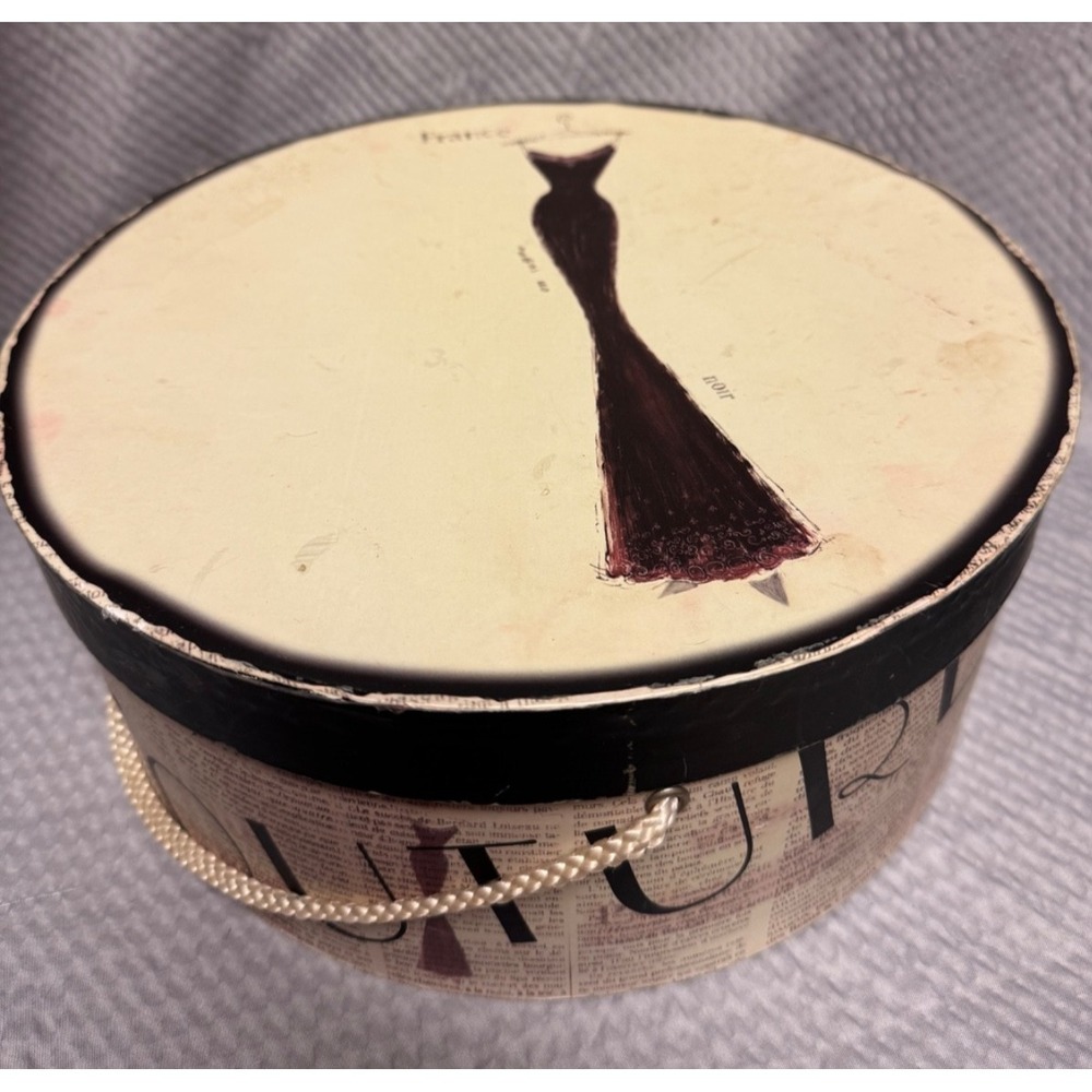 VNTG Y2K Emily Adams Hat Storage Box with Lid‎ Cardboard 12" Couture Dress